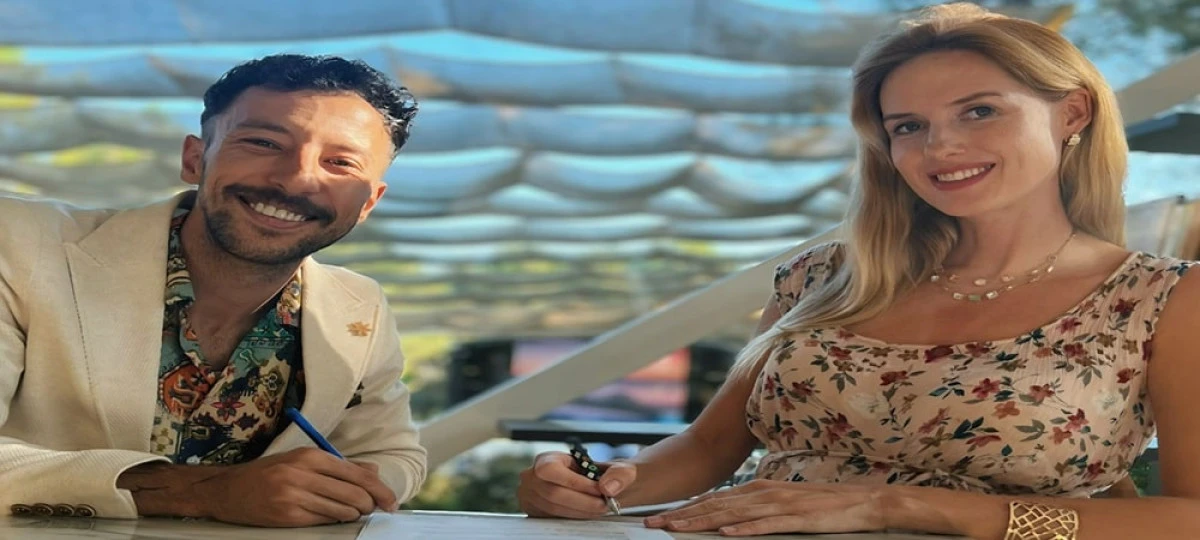 Burak Sarımola ve Wilma Elles Y&uuml;ksek Aşk dizisinde buluşuyor